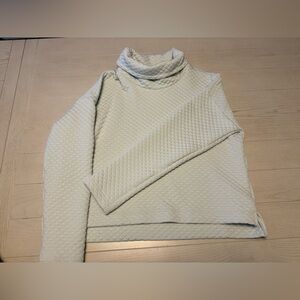 New Balance size M quilted sweatshirt